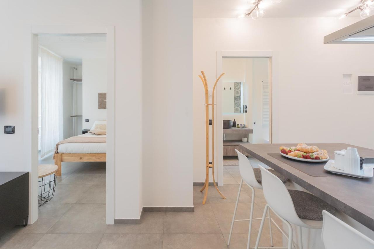 Enchanted Como Lake - City Apartment By Rent All Como Exteriör bild